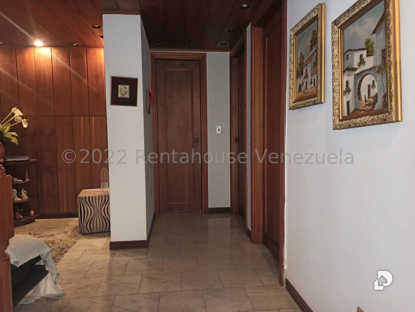 Apartamento en La Florida, Caracas – 24