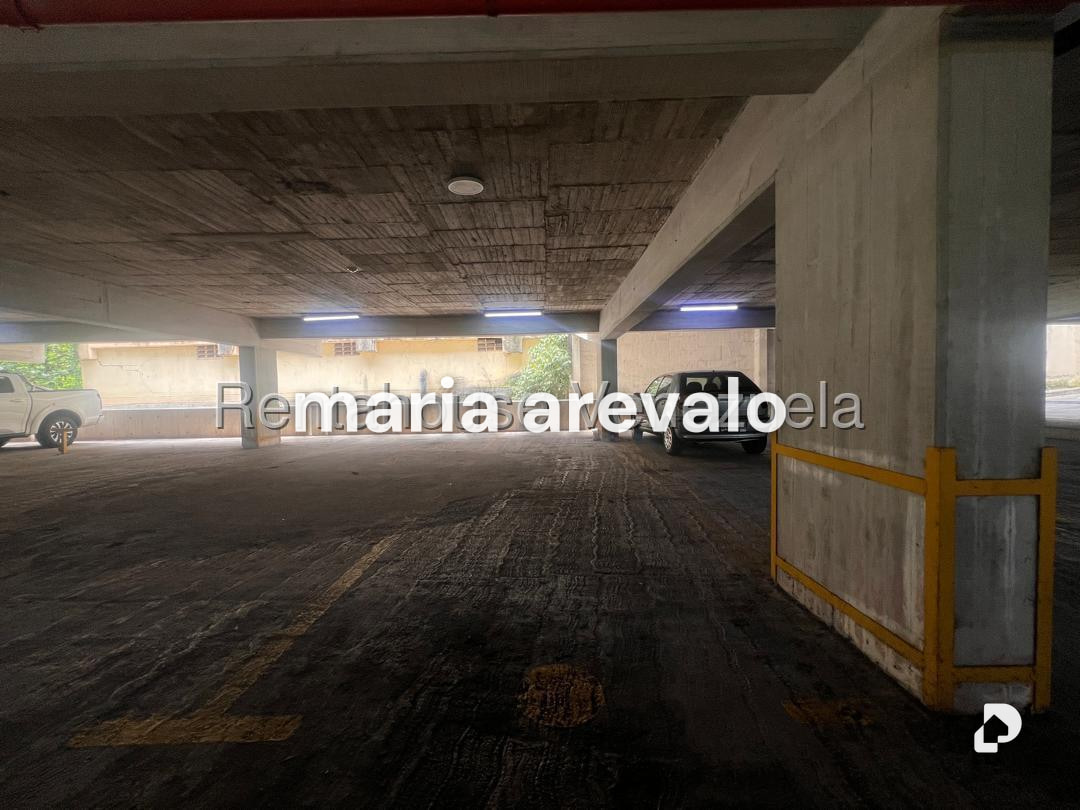 Apartamento en La Boyera, Caracas – 14