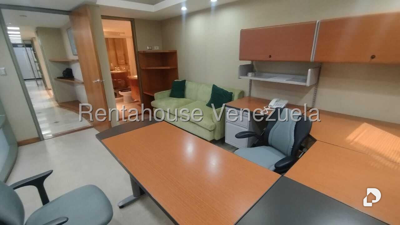 Office in Las Mercedes, Caracas – 6