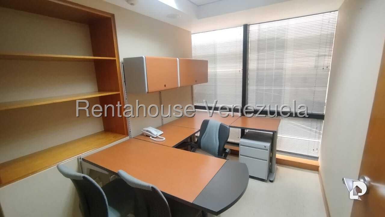 Office in Las Mercedes, Caracas – 10