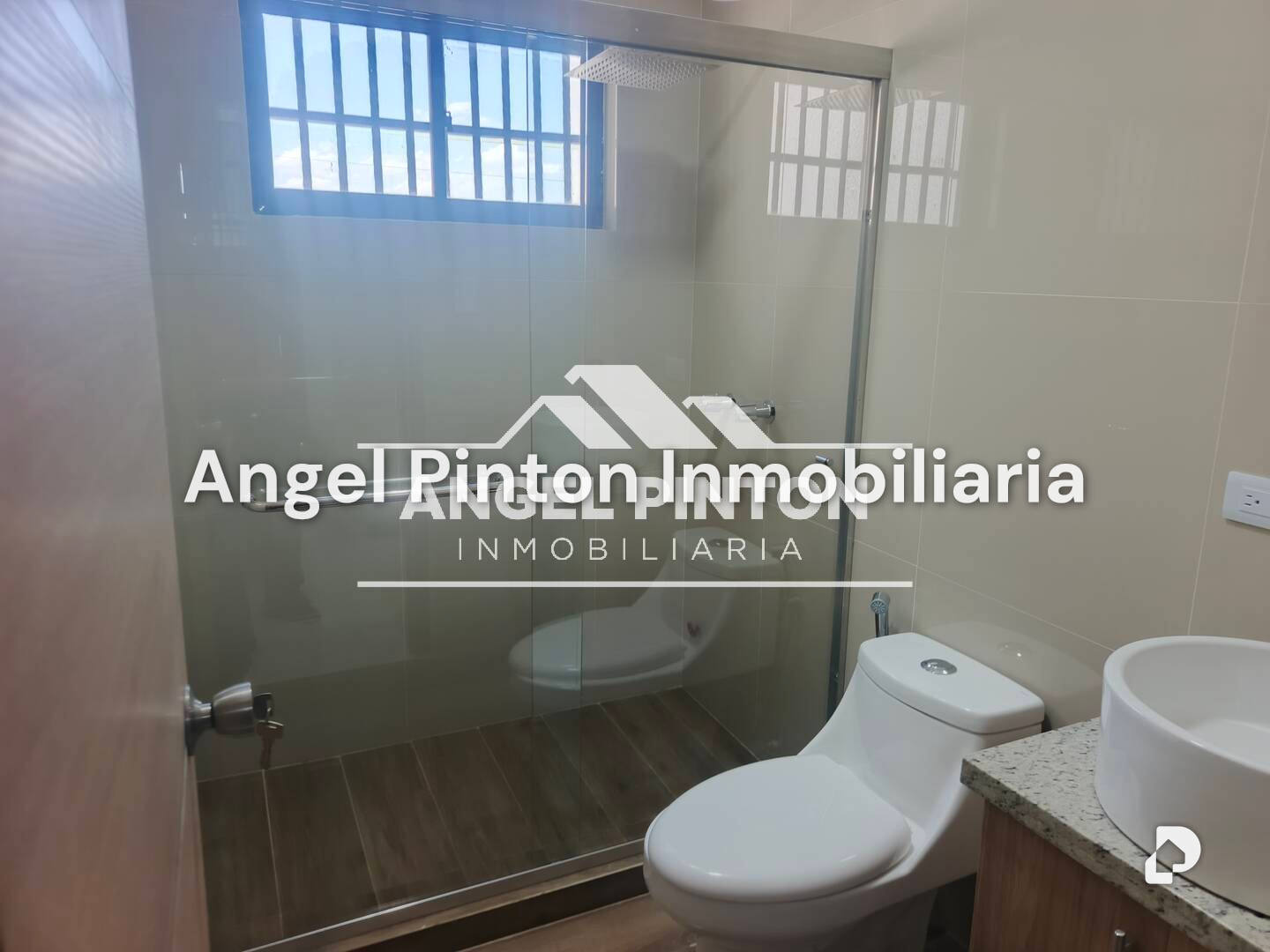 Casa en Las Lomas, Maracaibo – 14