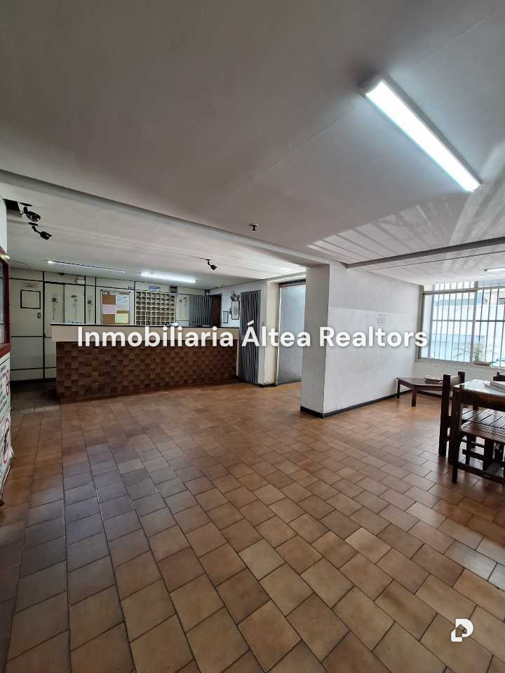 Edificio en Av. Baralt, Caracas – 4