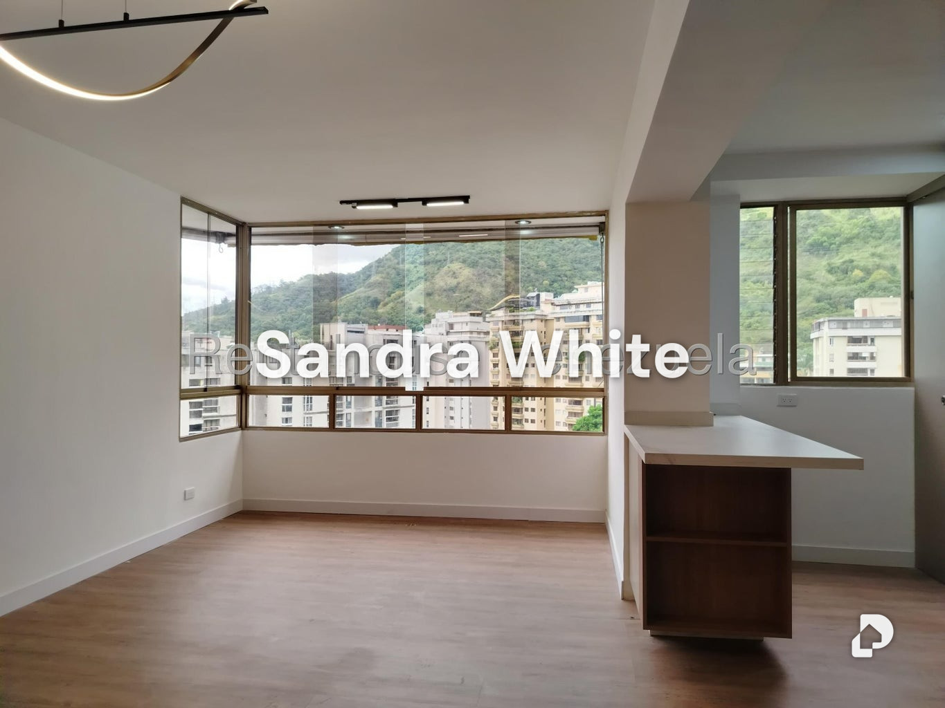 Apartamento en Terrazas del Ávila. 27-5880, Caracas – 19