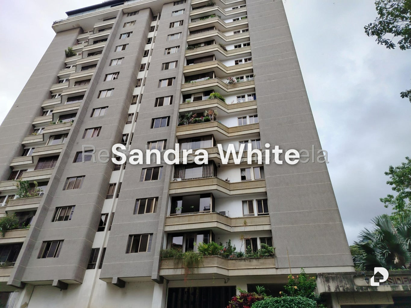 Apartamento en Terrazas del Ávila. 27-5880, Caracas – 1