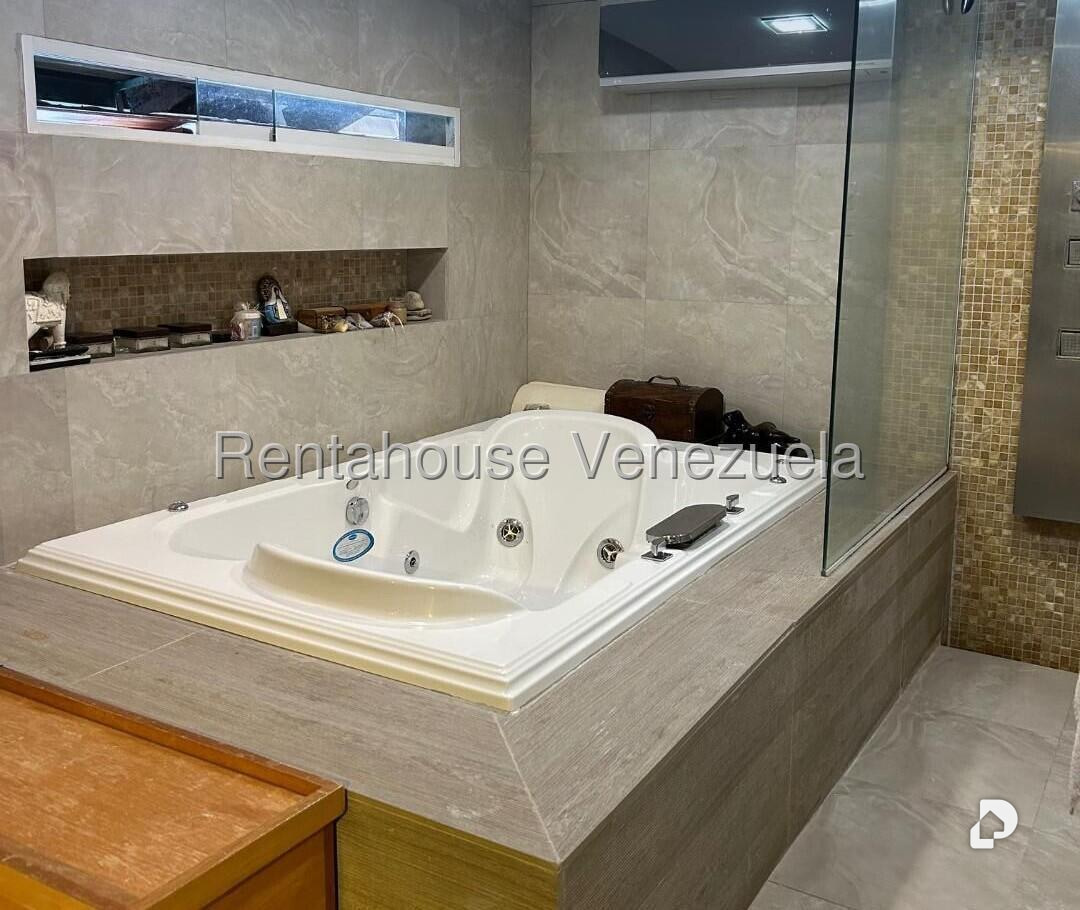 Casa en Macaracuay, Caracas – 20