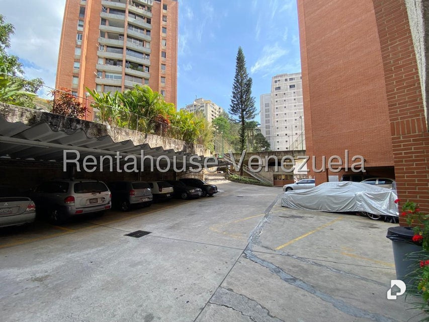 Apartamento en Los Naranjos (del Cafetal), Caracas – 10