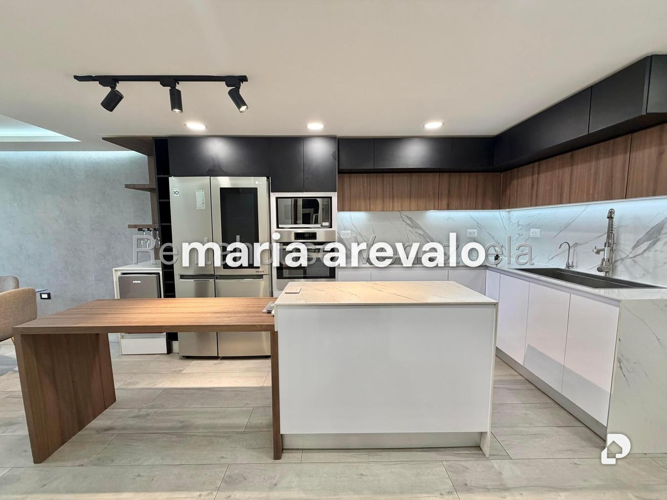 Apartment in Colinas de La Tahona, Caracas – 4