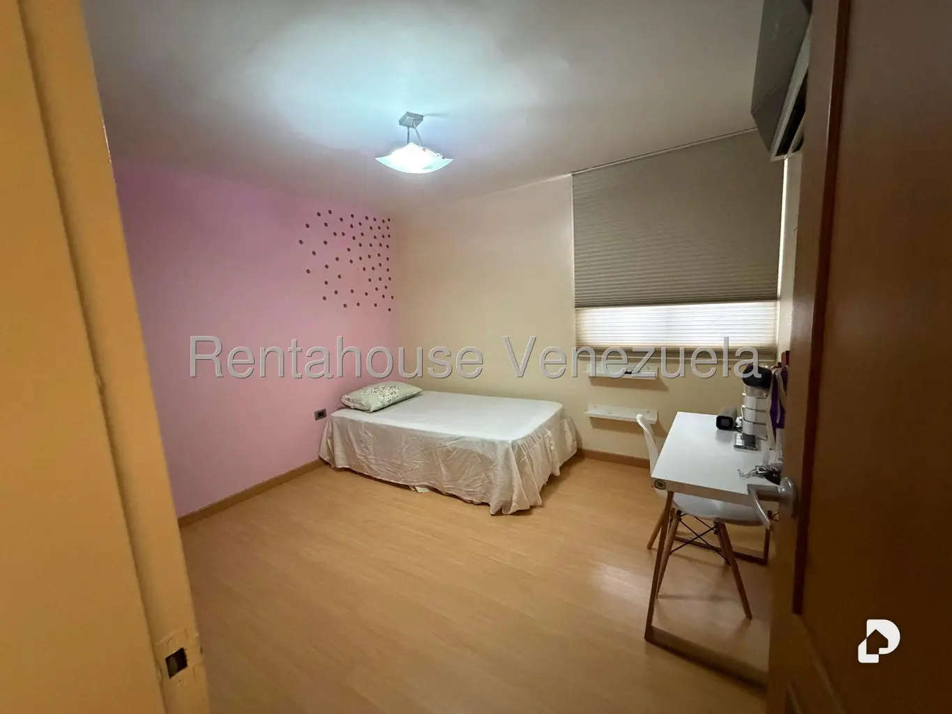 Apartamento en Colinas de La Tahona, Caracas – 26