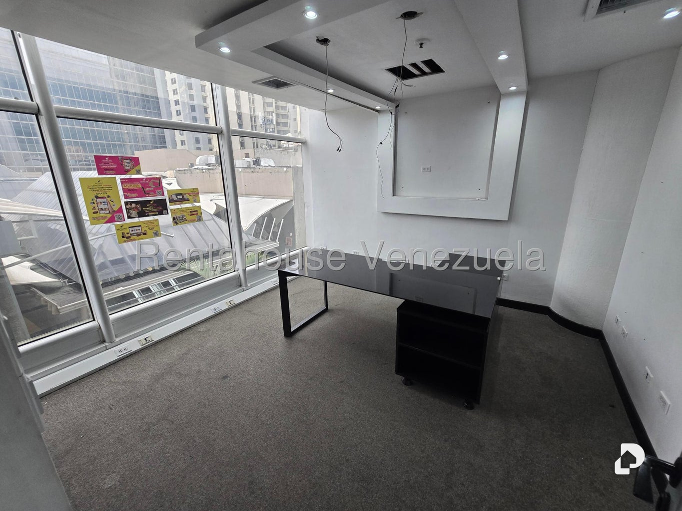 Local comercial en El Recreo, Caracas – 13