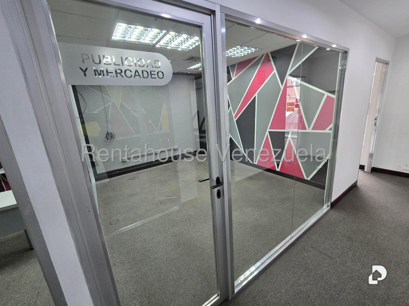 Local comercial en El Recreo, Caracas – 9