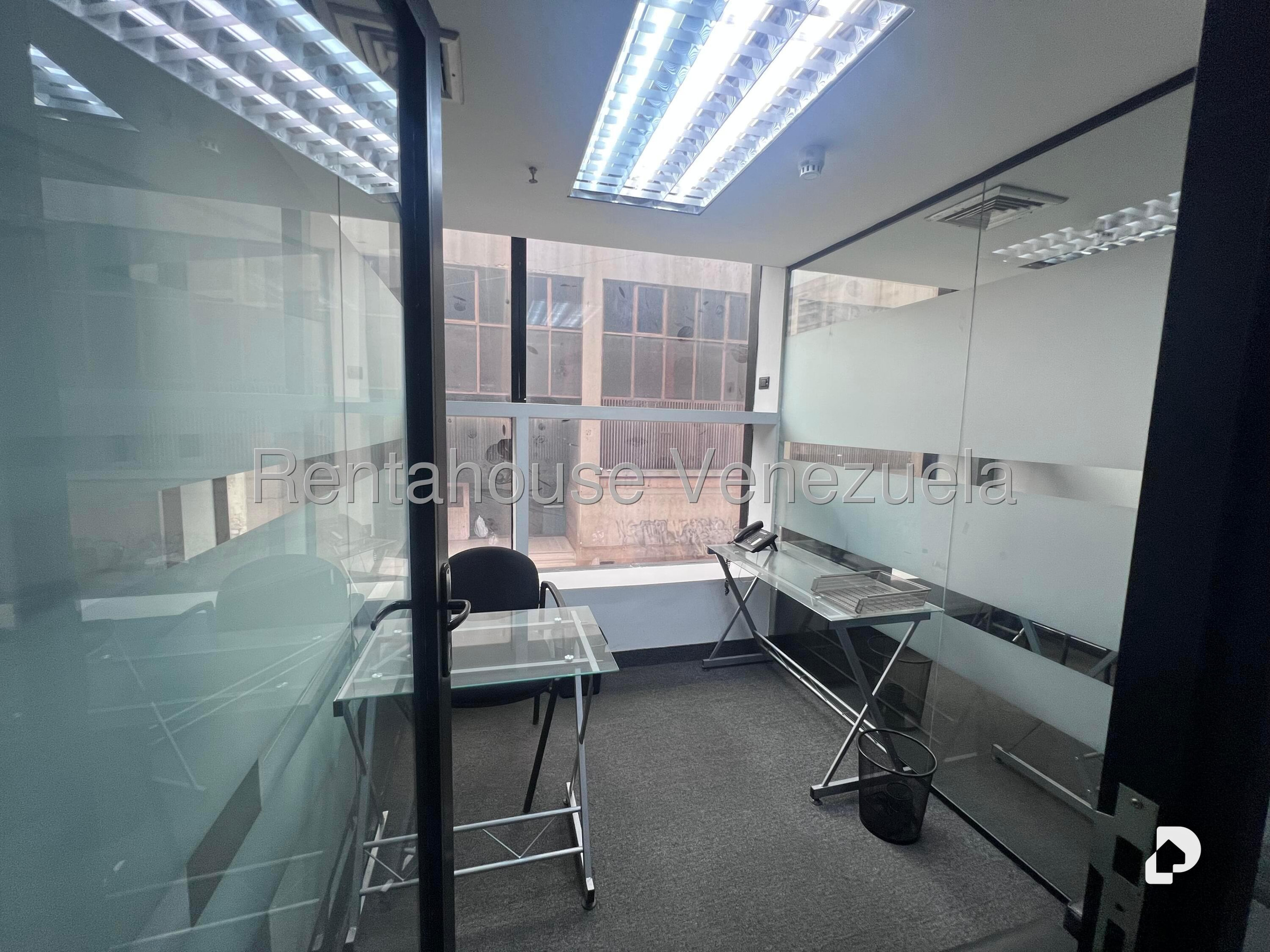 Oficina en Parroquia Altagracia, Caracas – 6
