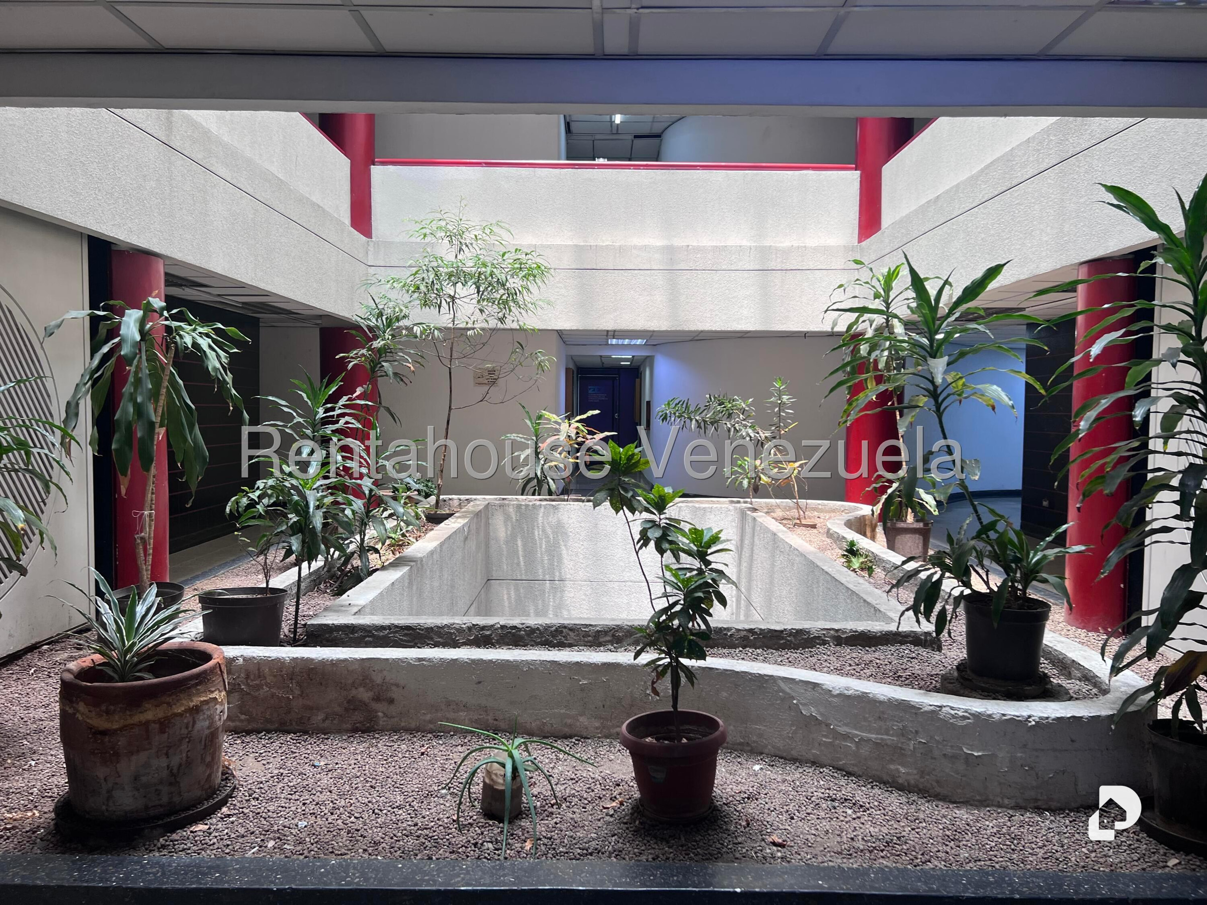 Oficina en Parroquia Altagracia, Caracas – 12