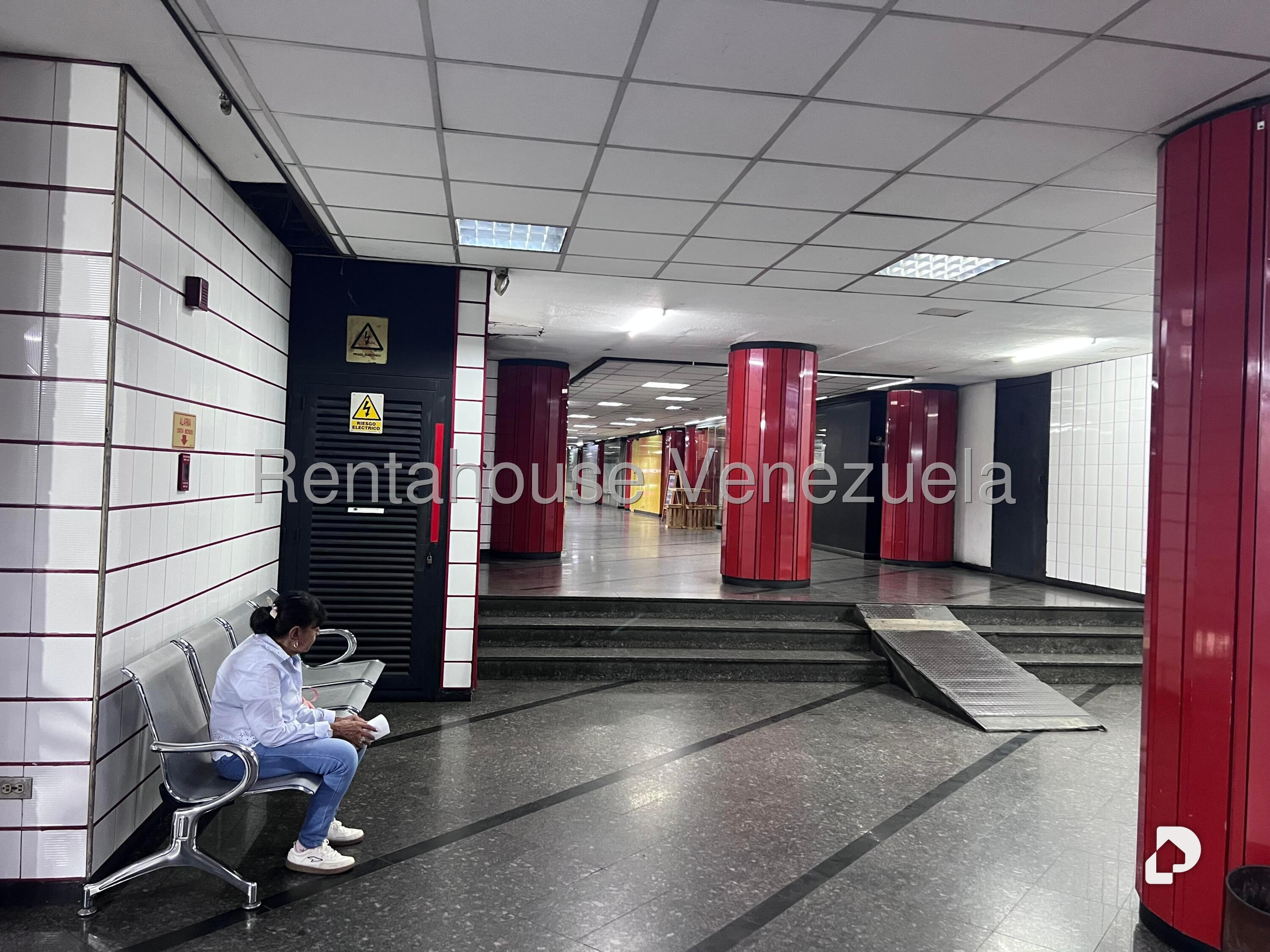 Oficina en Parroquia Altagracia, Caracas – 10