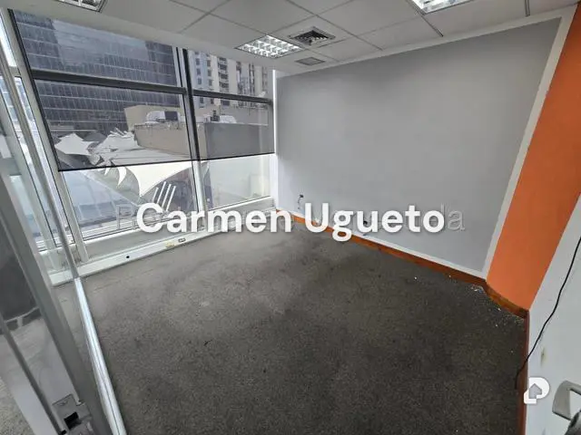 Oficina en Sabana Grande, Caracas – 11