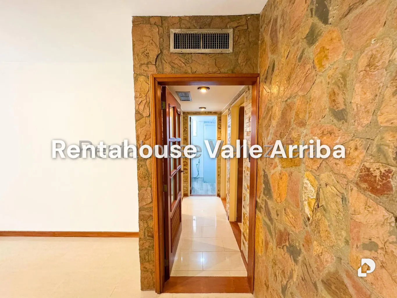 Apartamento en Los Naranjos de las Mercedes, Caracas – 17