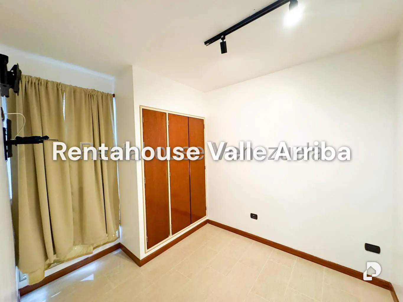 Apartamento en Los Naranjos de las Mercedes, Caracas – 27