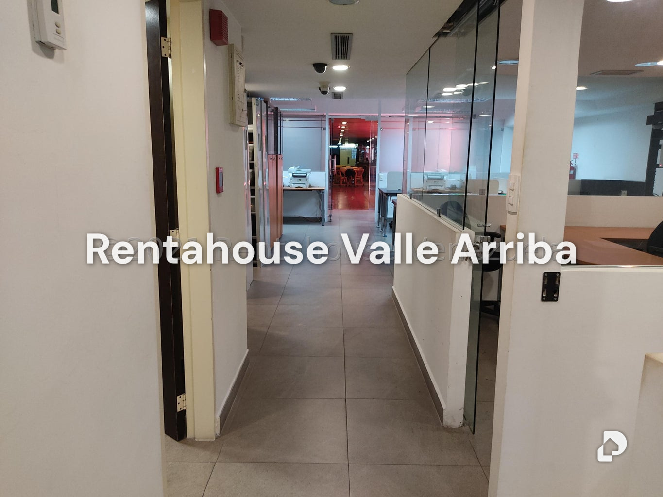Local comercial en Las Mercedes, Caracas – 19