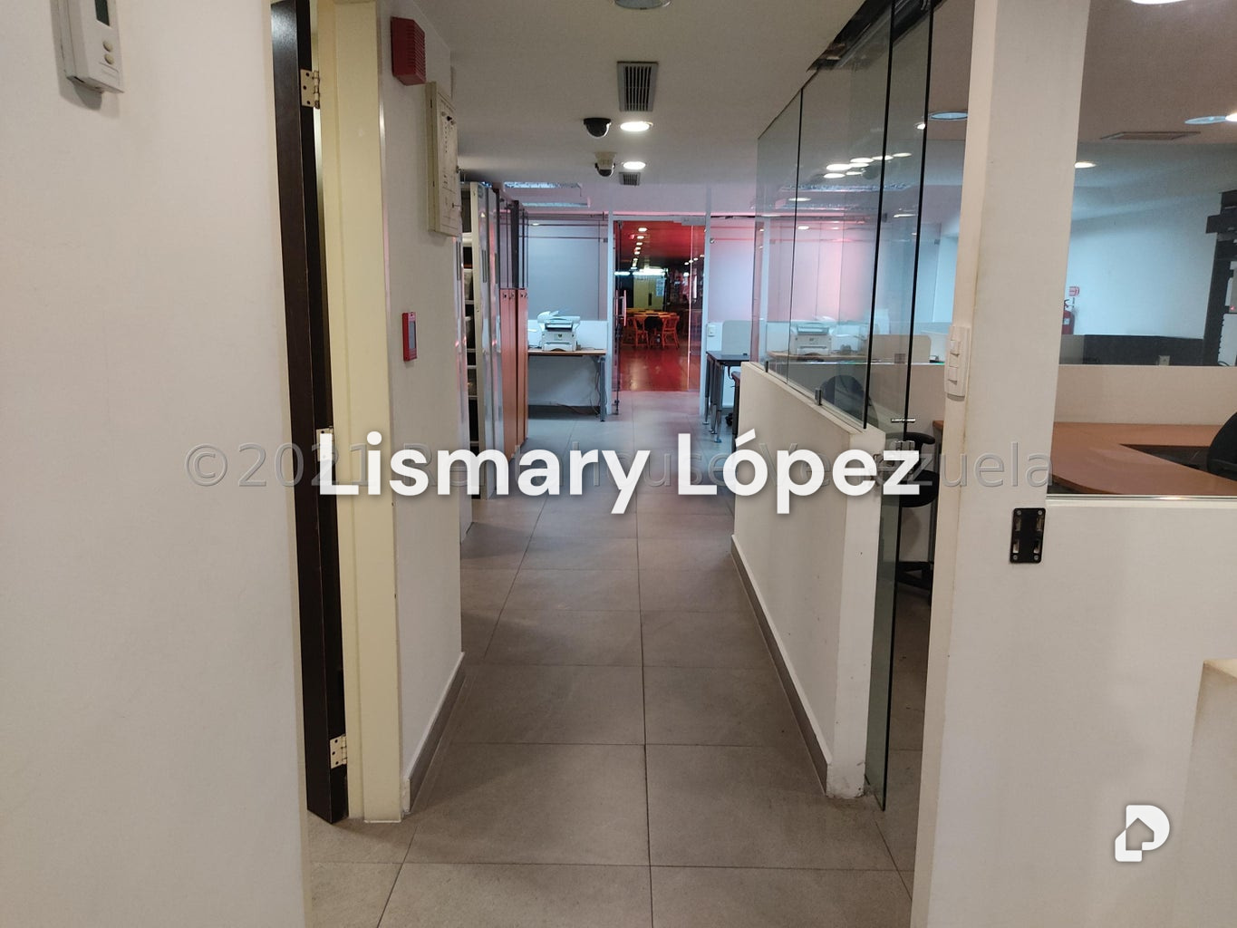 Local comercial en Las Mercedes, Caracas – 19