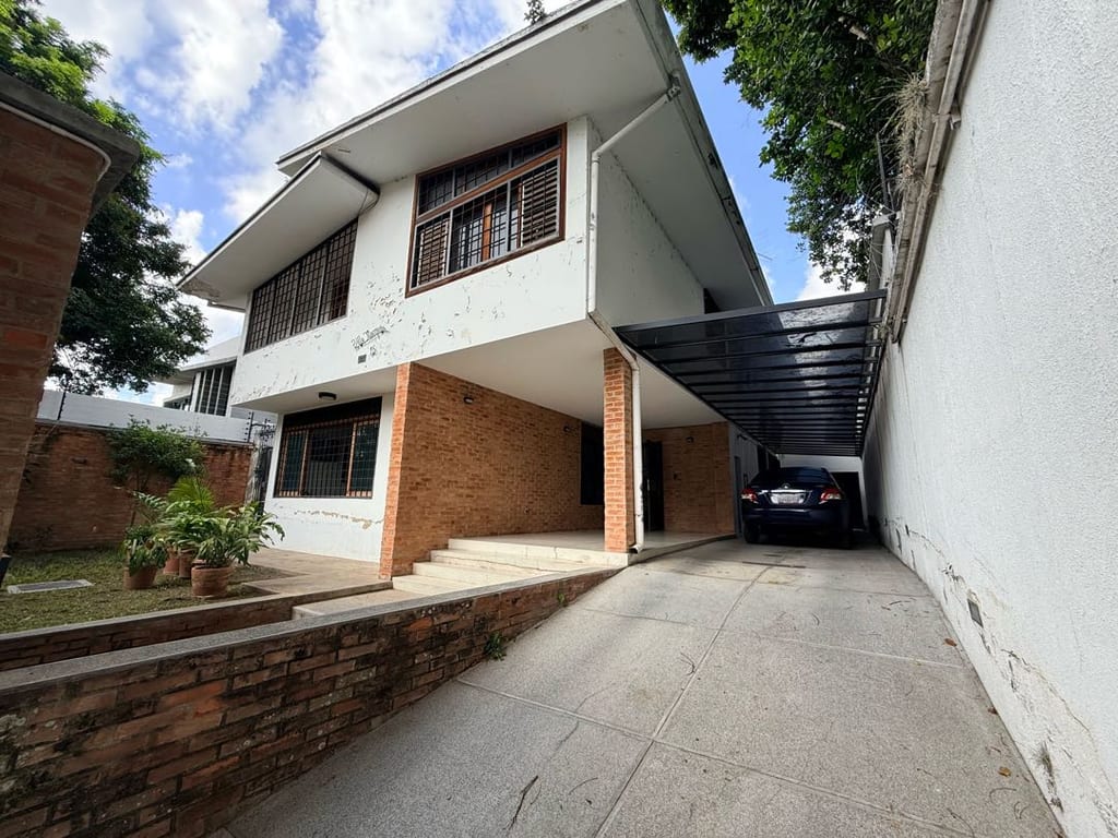 Casa en Altamira, Caracas - 1