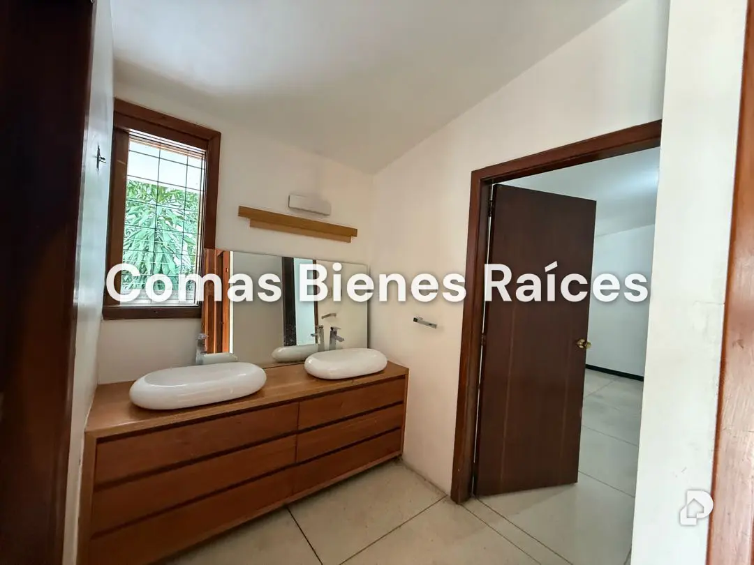 House in Altamira, Caracas – 9
