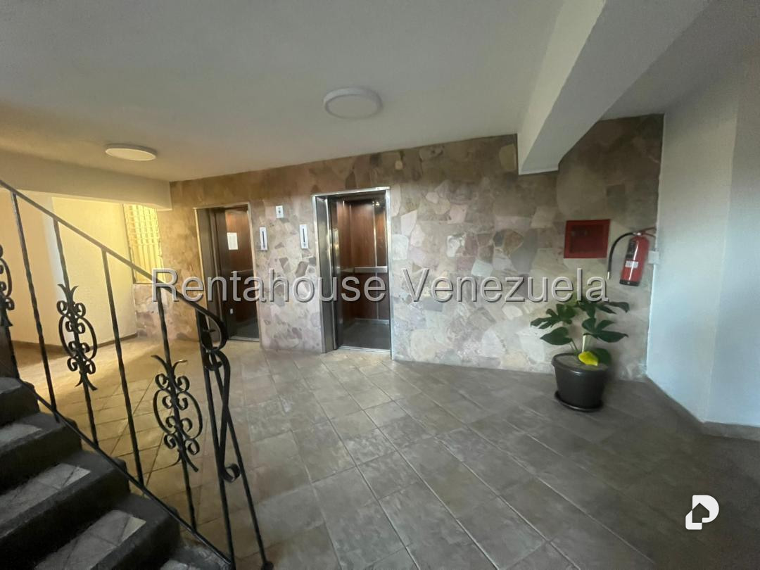 Apartamento en La Bonita, Caracas – 11