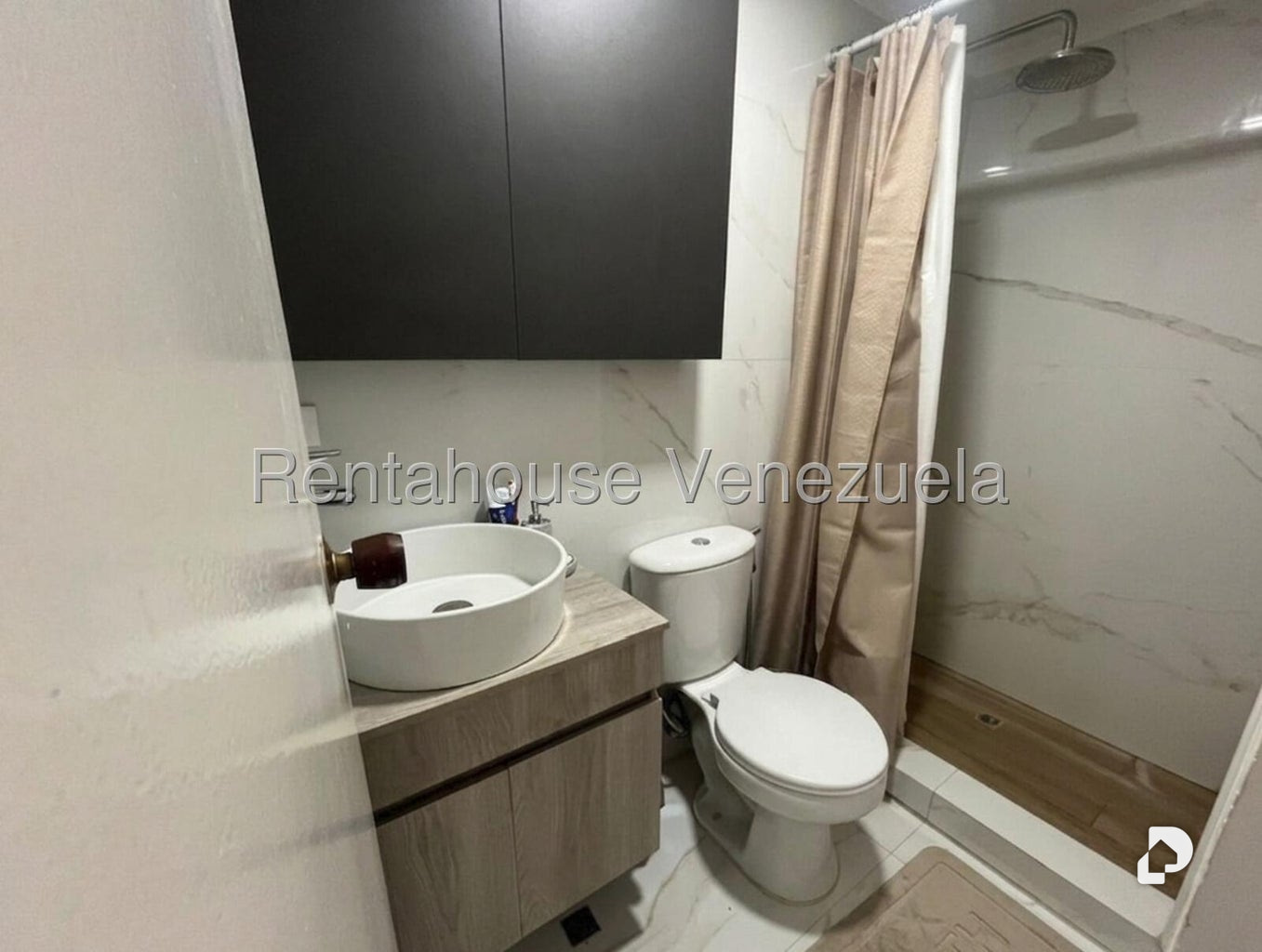 Apartamento en La Bonita, Caracas – 8