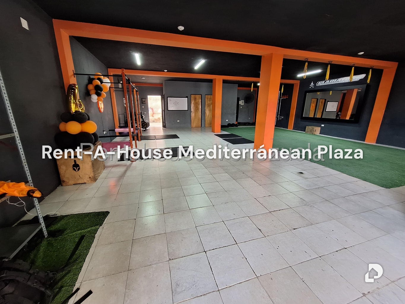 Local comercial en Altos de La Esmeralda, San Diego – 4