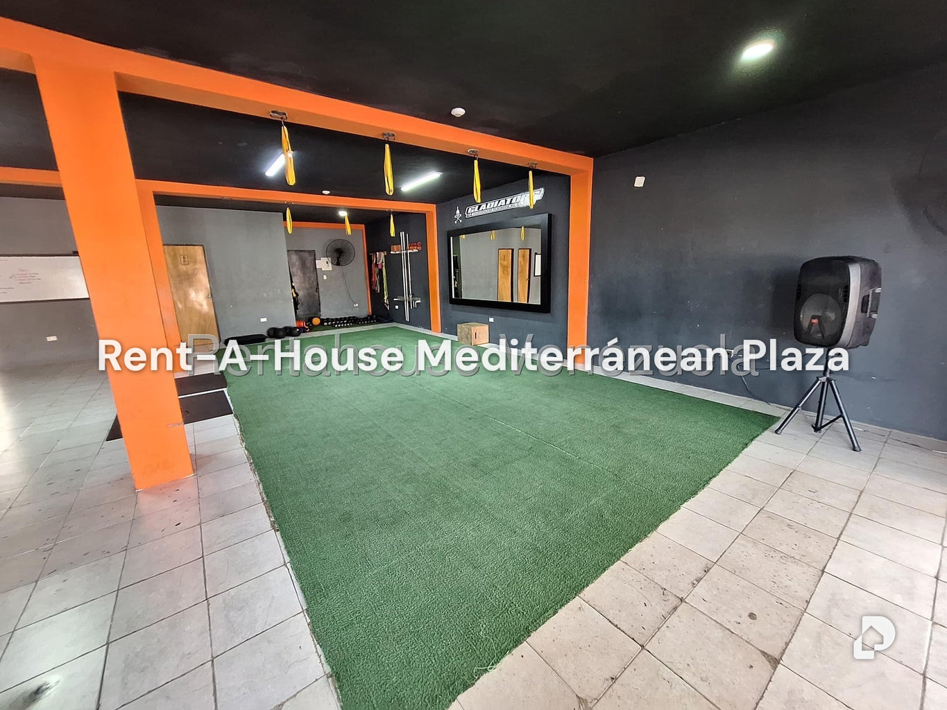 Local comercial en Altos de La Esmeralda, San Diego – 8