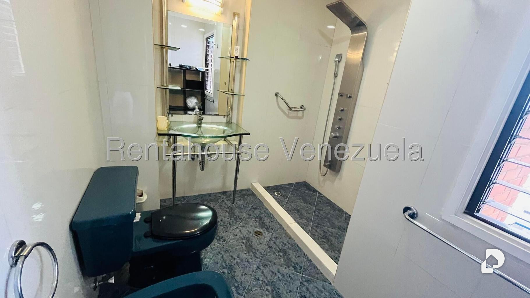 Apartamento en Los Dos Caminos, Caracas – 22
