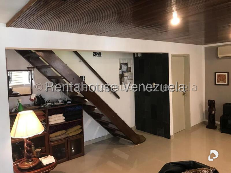 Apartamento en Santa Rosa de Lima, Caracas – 11