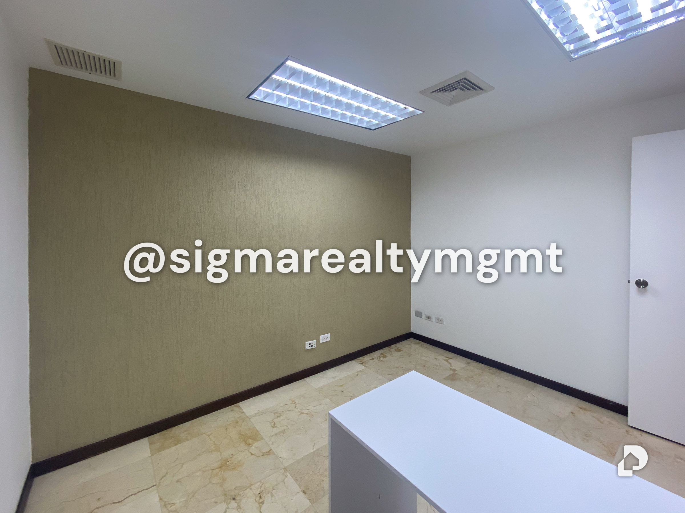 Oficina en Chuao, Caracas – 5