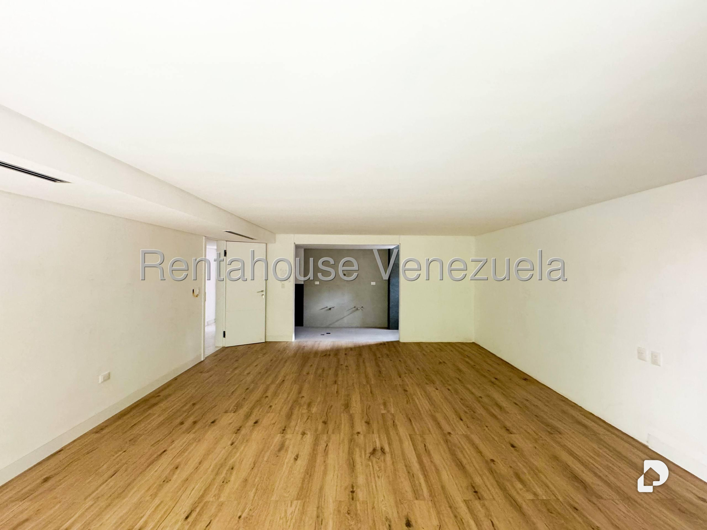Apartamento en Los Naranjos de las Mercedes, Caracas – 26