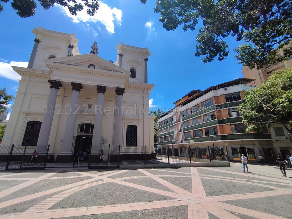 Edificio en Parroquia Santa Teresa, Caracas