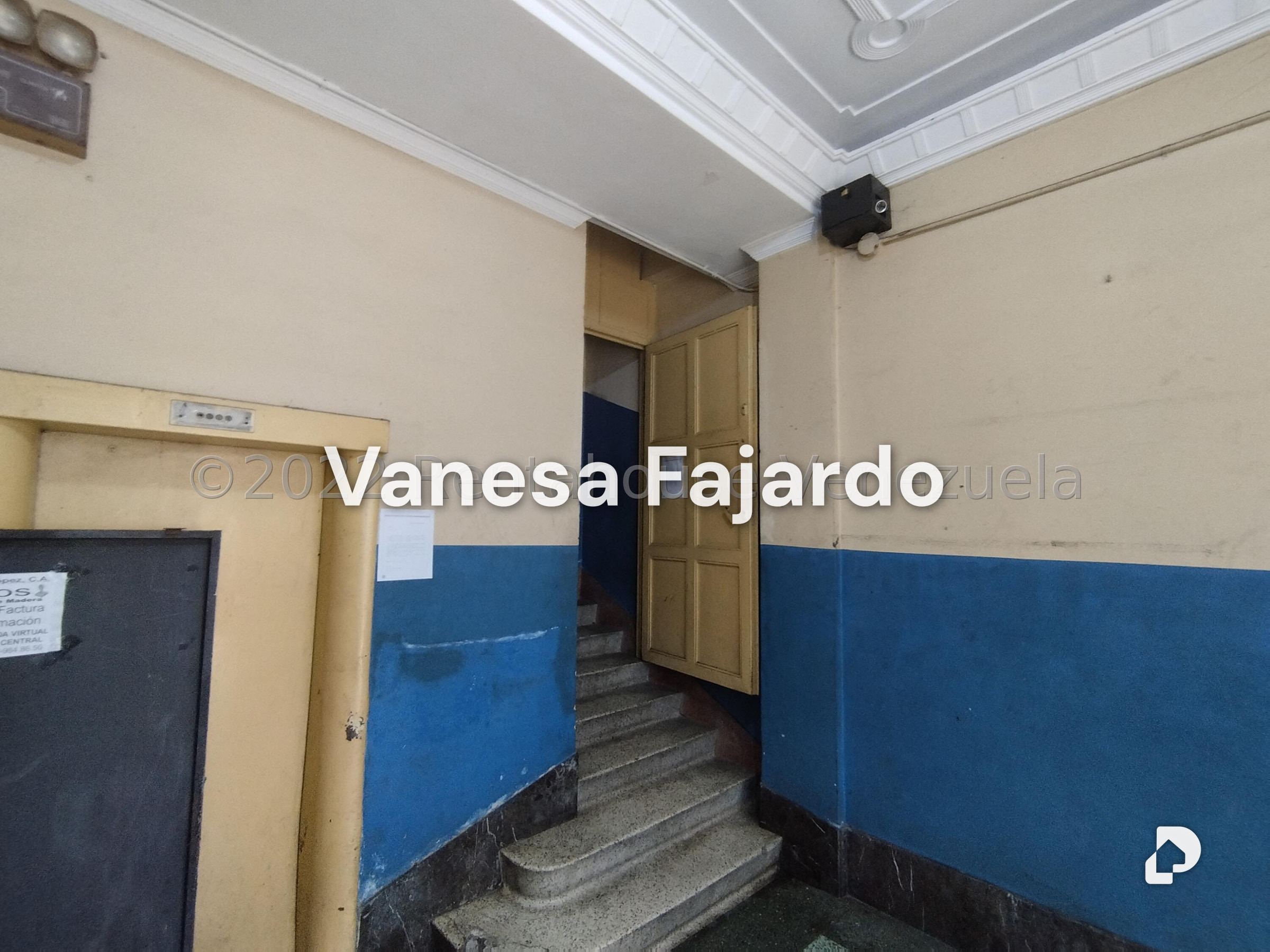 Edificio en Parroquia Santa Teresa, Caracas – 8