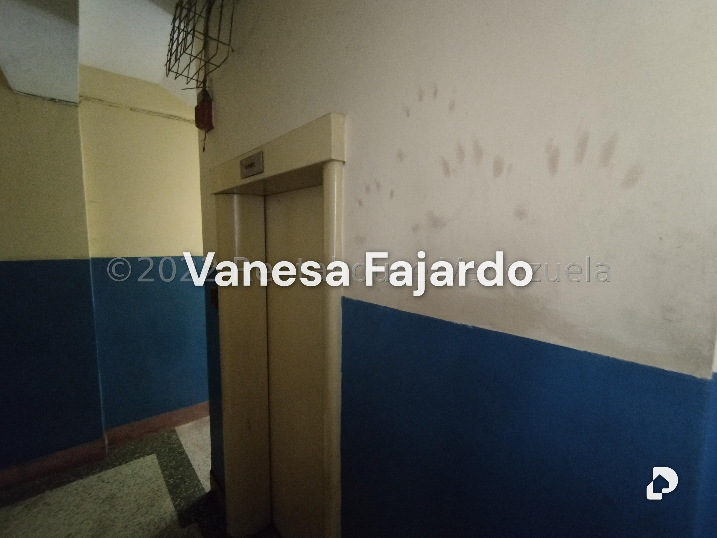 Edificio en Parroquia Santa Teresa, Caracas – 11