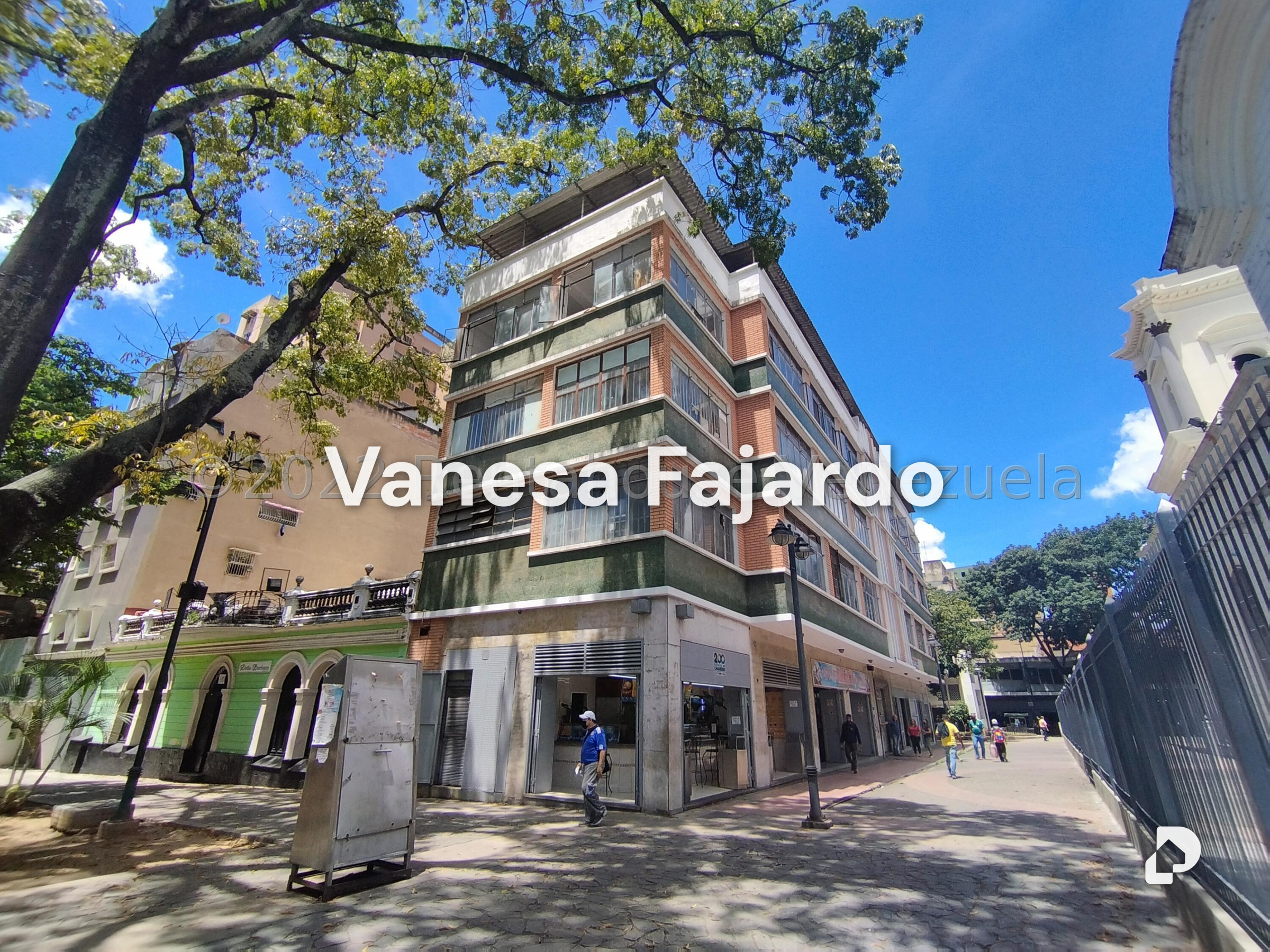 Edificio en Parroquia Santa Teresa, Caracas – 6