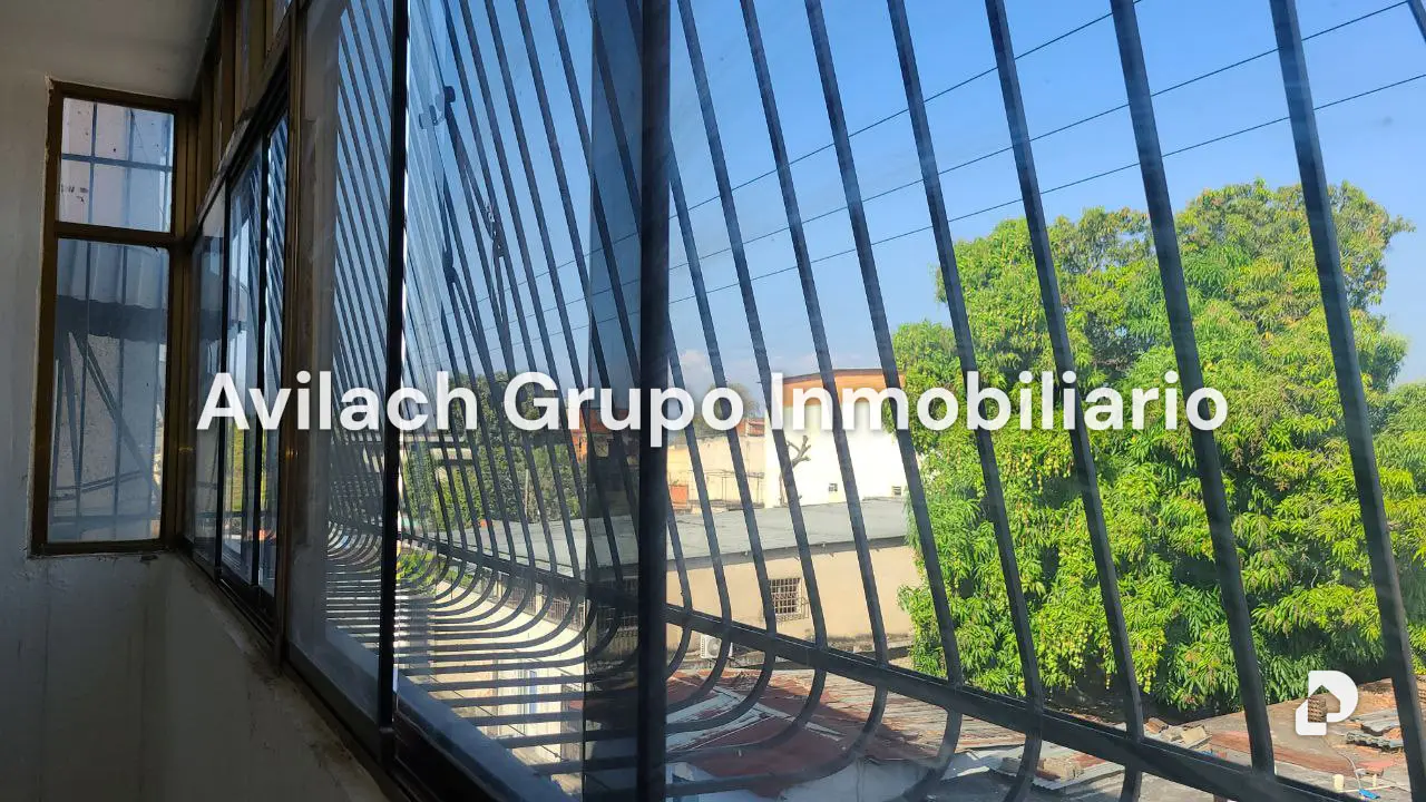 Edificio en Güigüe, Valencia