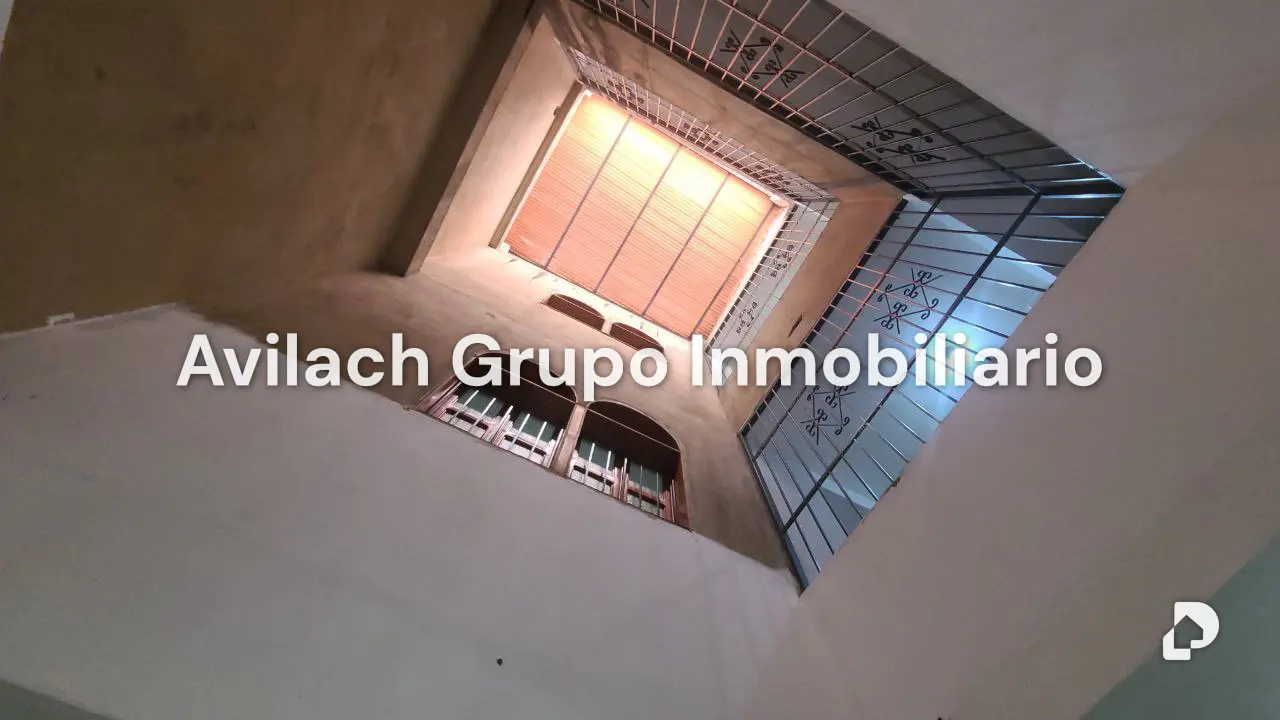 Edificio en Güigüe, Valencia