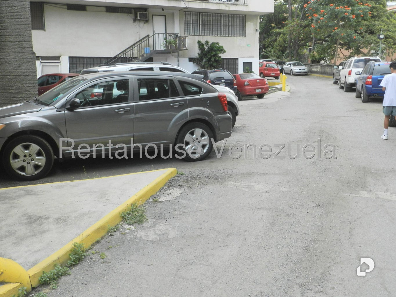 Oficina en Las Mercedes, Caracas – 16
