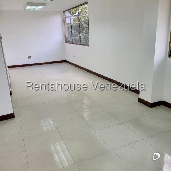 Oficina en Las Mercedes, Caracas – 3