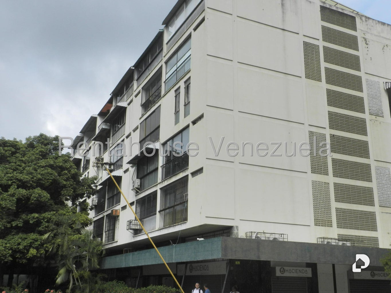 Oficina en Las Mercedes, Caracas – 1