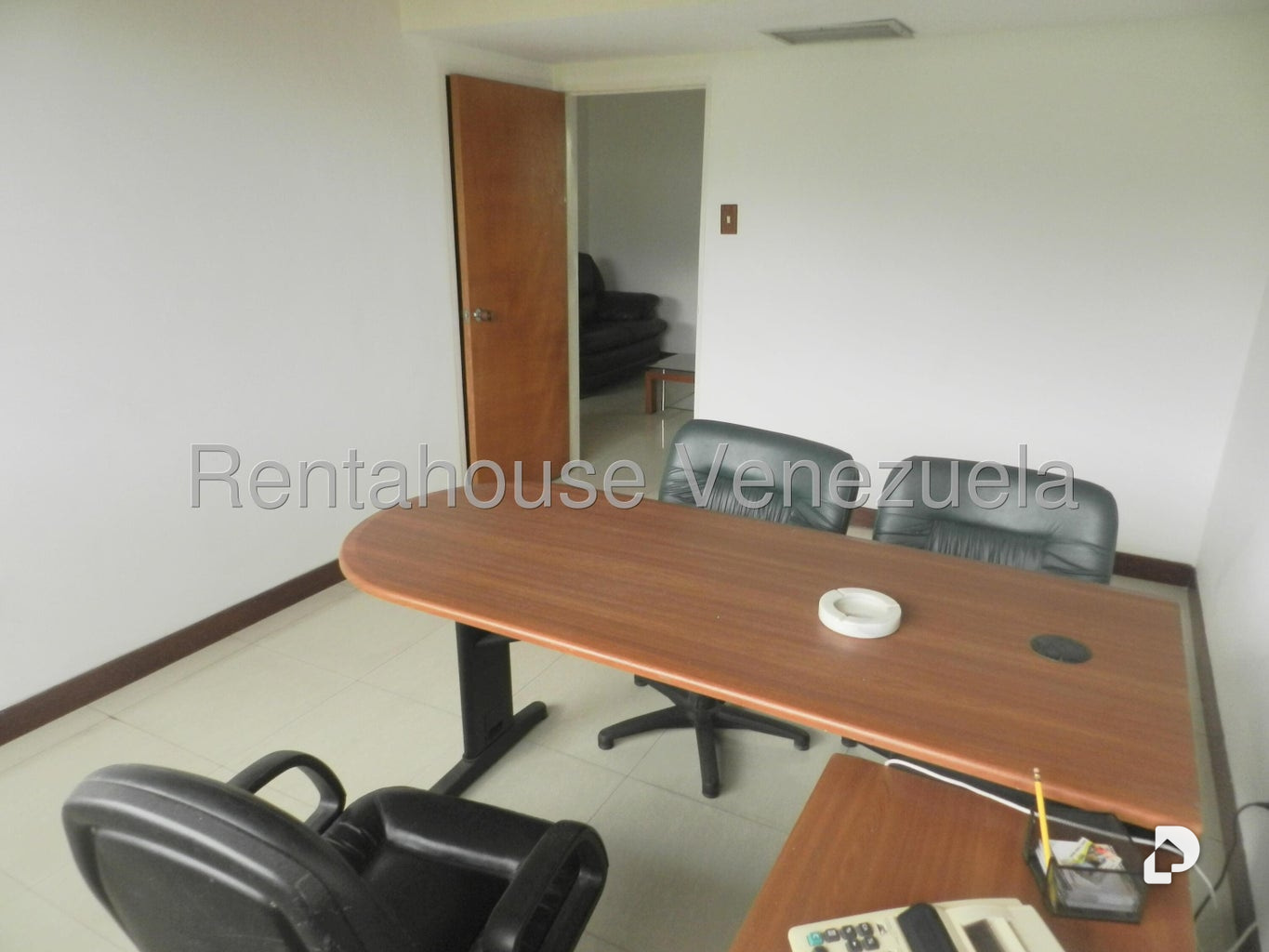 Oficina en Las Mercedes, Caracas – 15