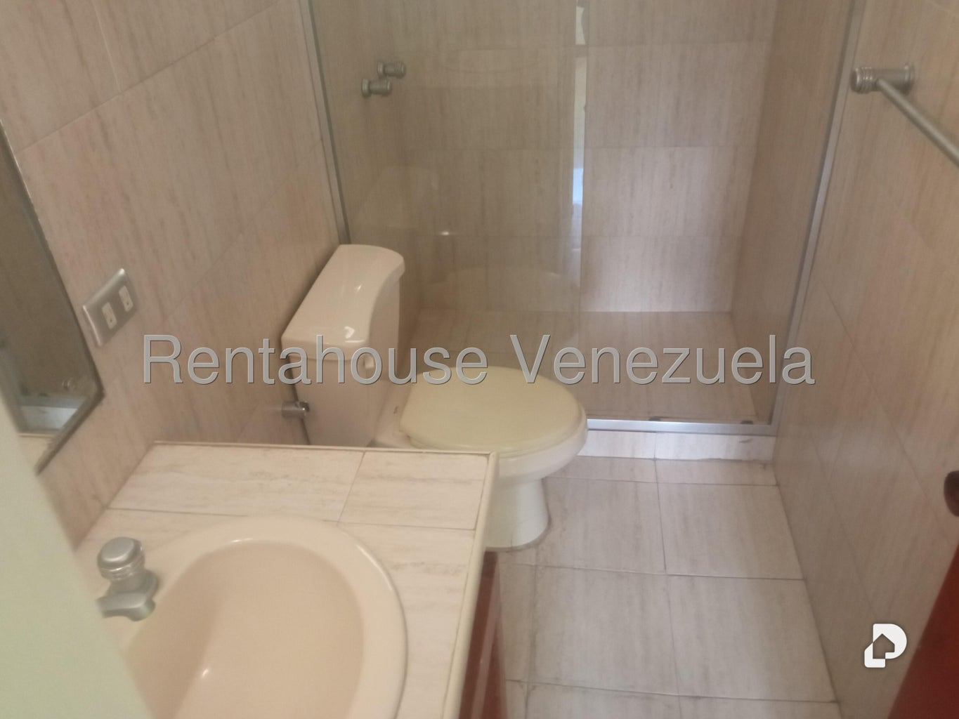 Oficina en Las Mercedes, Caracas – 25