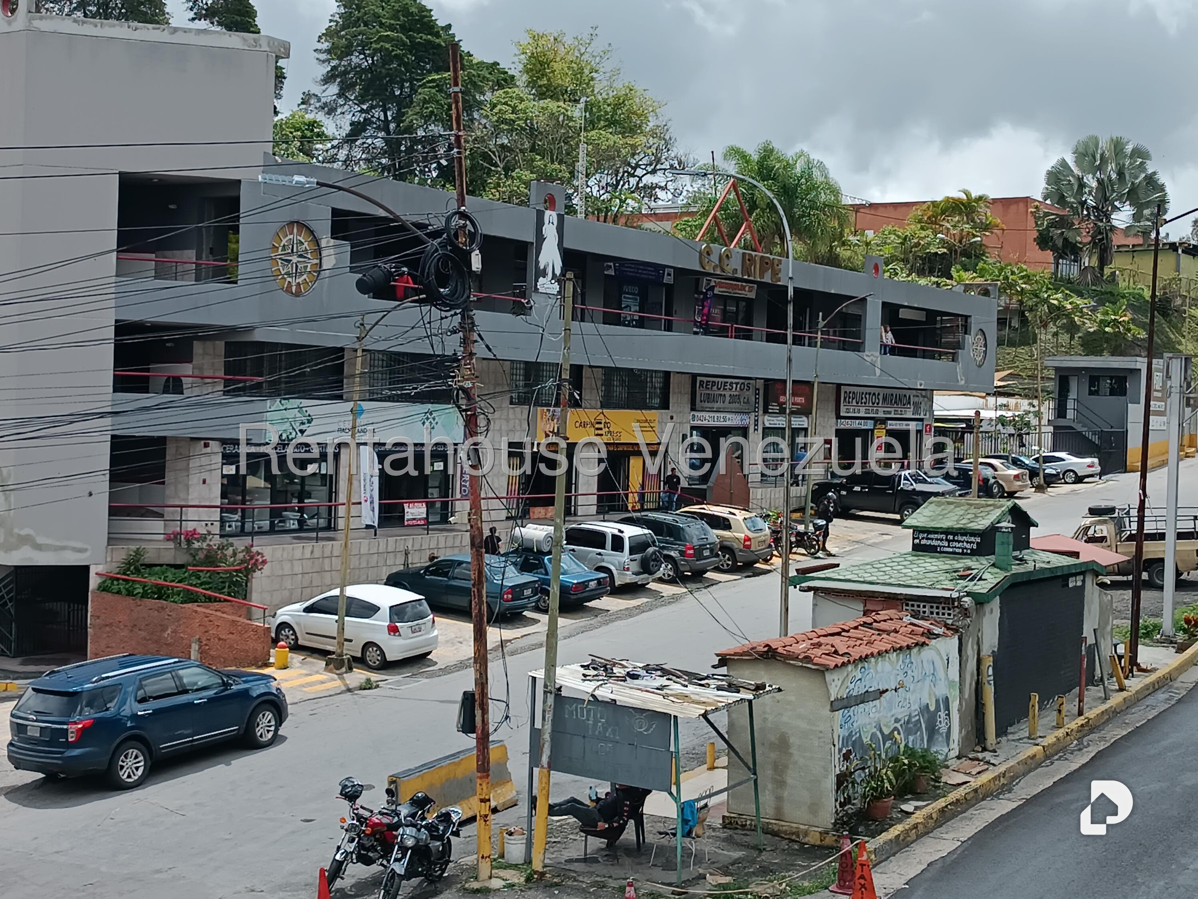 Local comercial en Club Hipico, Los Teques – 11