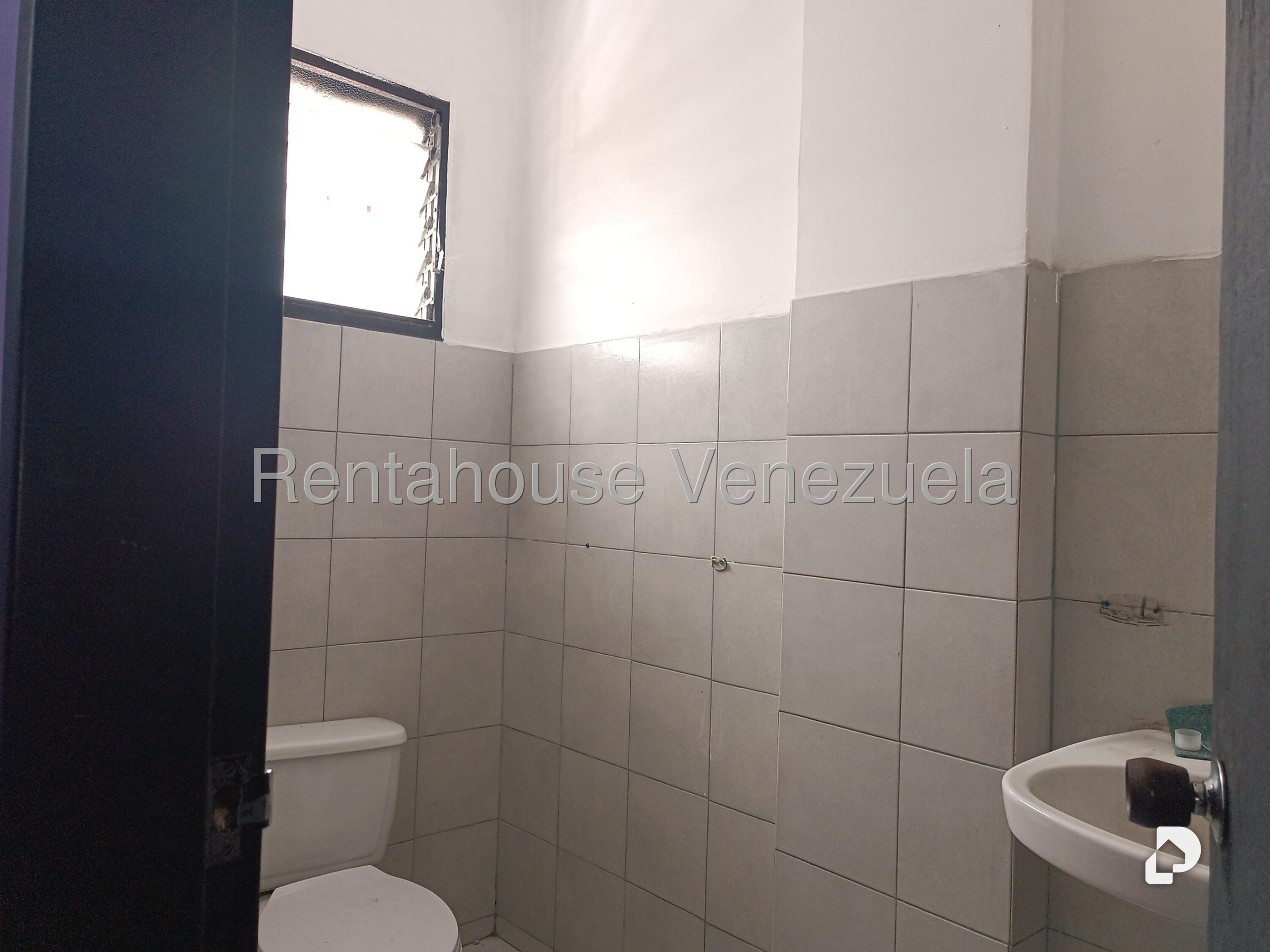 Local comercial en Club Hipico, Los Teques – 7