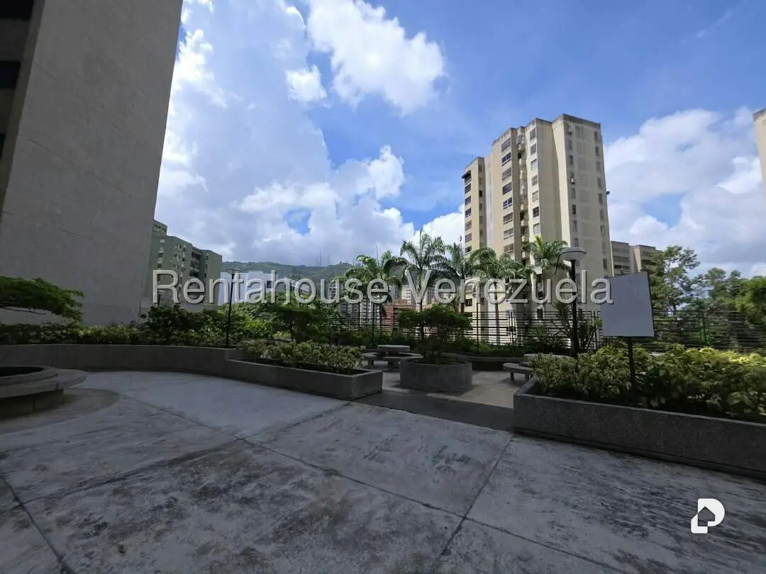 Apartamento en El Cigarral, Caracas – 25