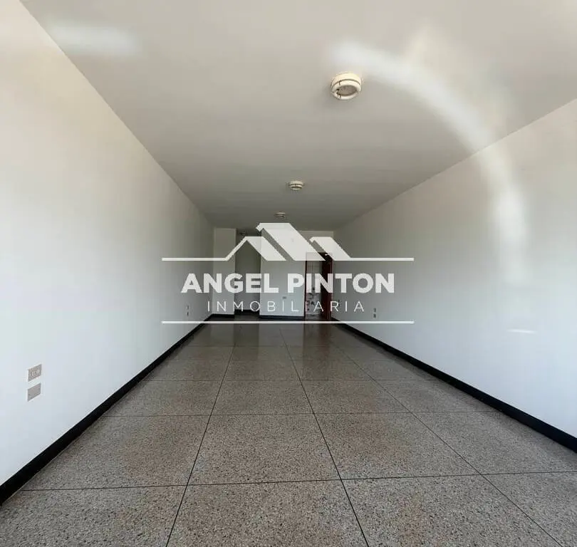 Commercial space in Maracaibo - 1