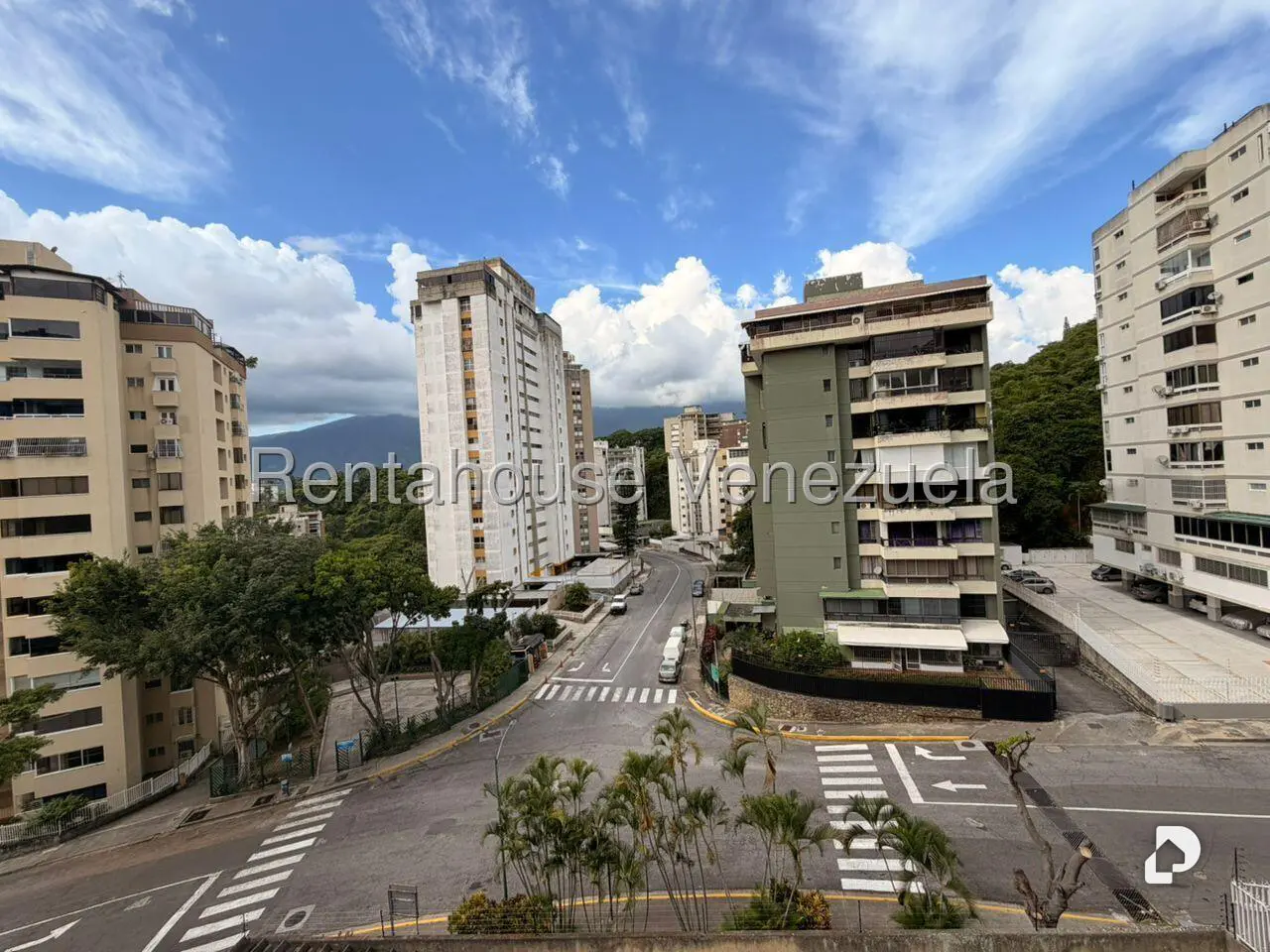 Apartment in Santa Rosa de Lima, Caracas – 5