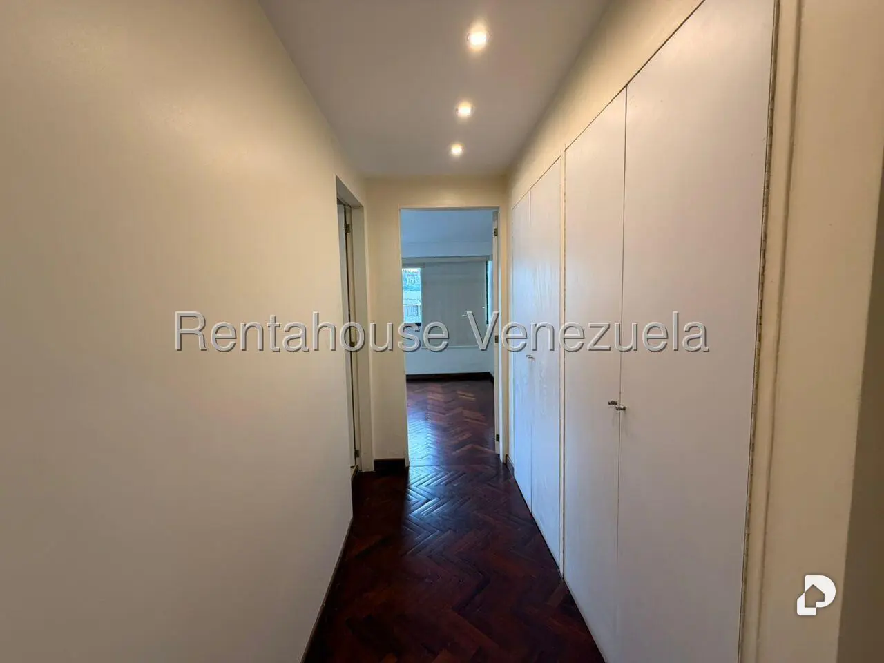 Apartment in Santa Rosa de Lima, Caracas – 12