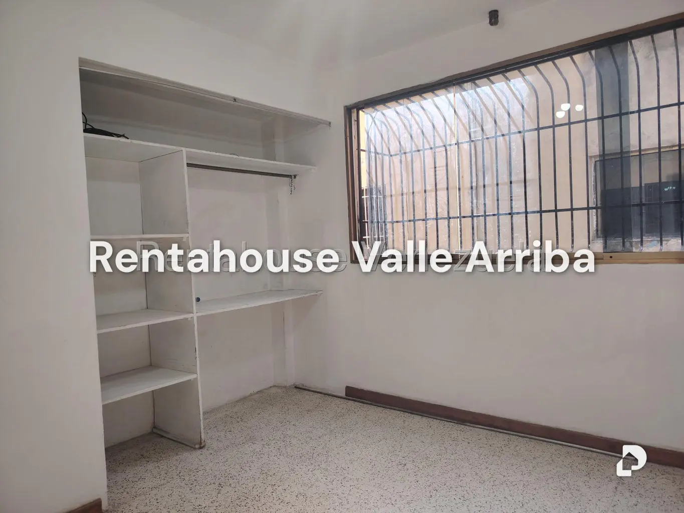 Apartamento en El Paraíso, Caracas – 11